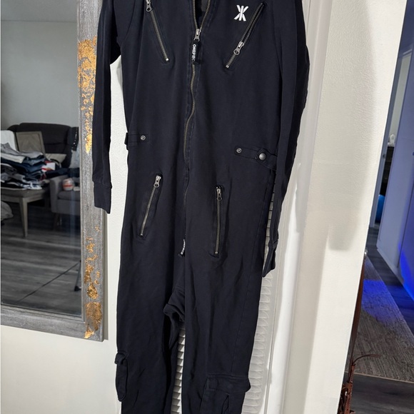 Norwegian Original Onepiece Brand Jumpsuit Pajamas Lounge in Black - Picture 2 of 9